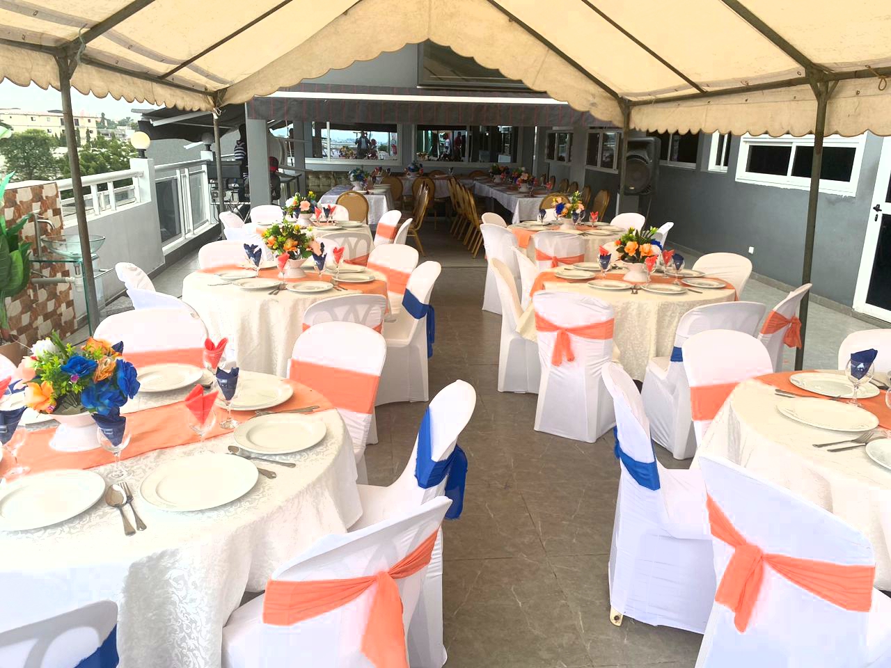 RESTAURANT GALAXY - Photo 22