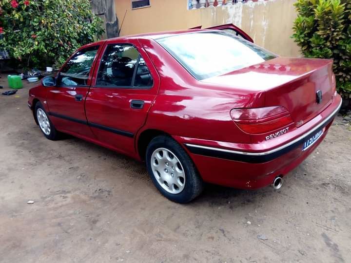 PEUGEOT 406 ROUGE - Photo 1