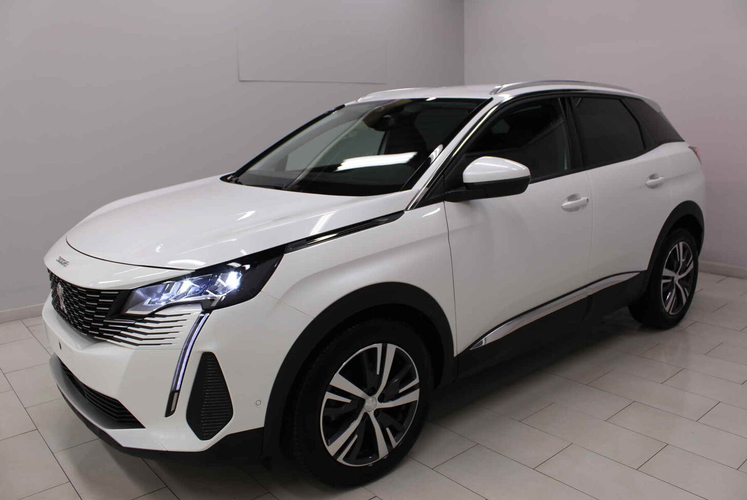 PEUGEOT 3008 - Photo 2