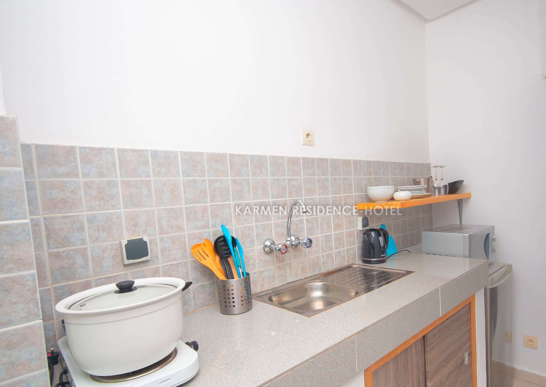 KARMEN RESIDENCE-HOTEL - Photo 3