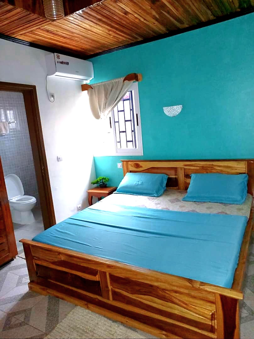 HOTEL ELEGANCE 421 - Photo 5