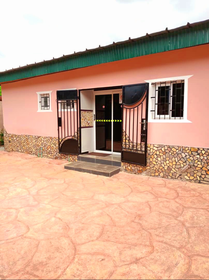 HOTEL ELEGANCE 421 - Photo 8