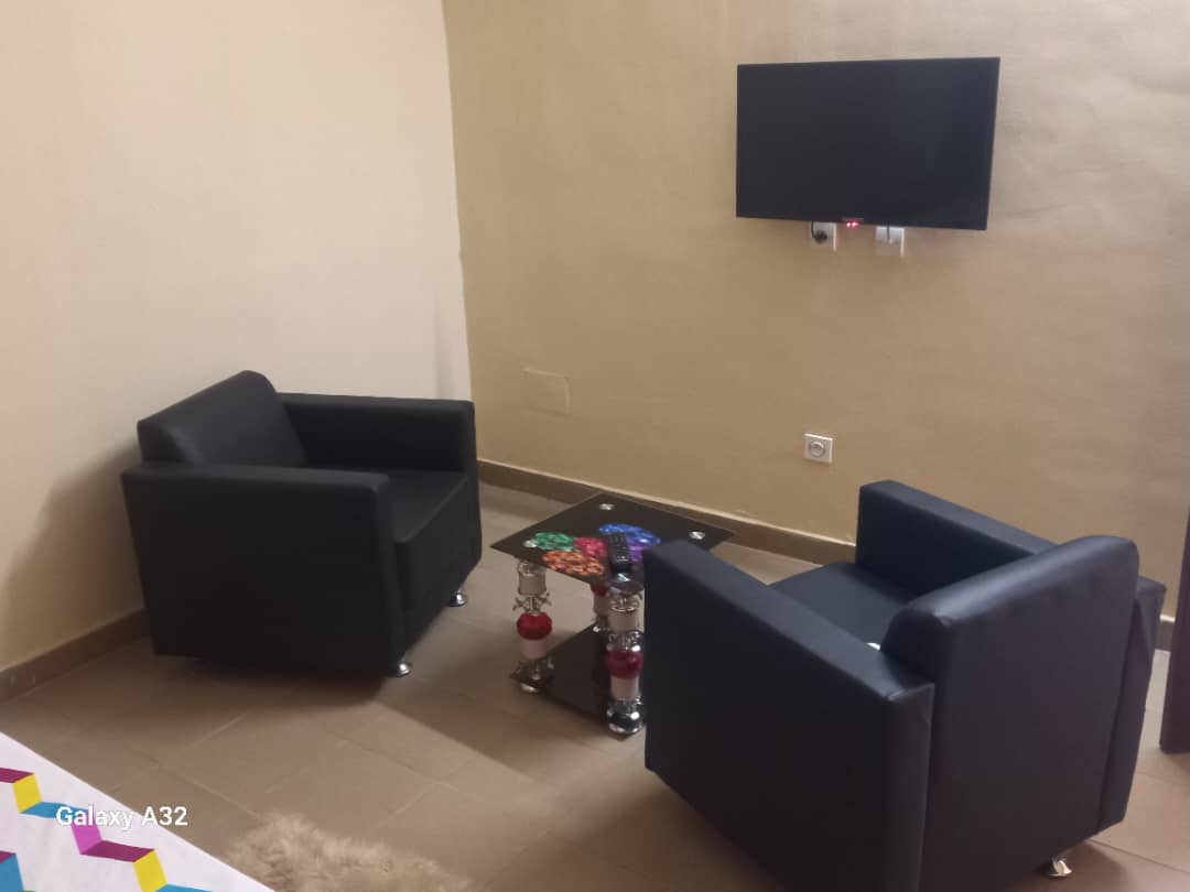 HÔTEL LE BONHEUR - Photo 25