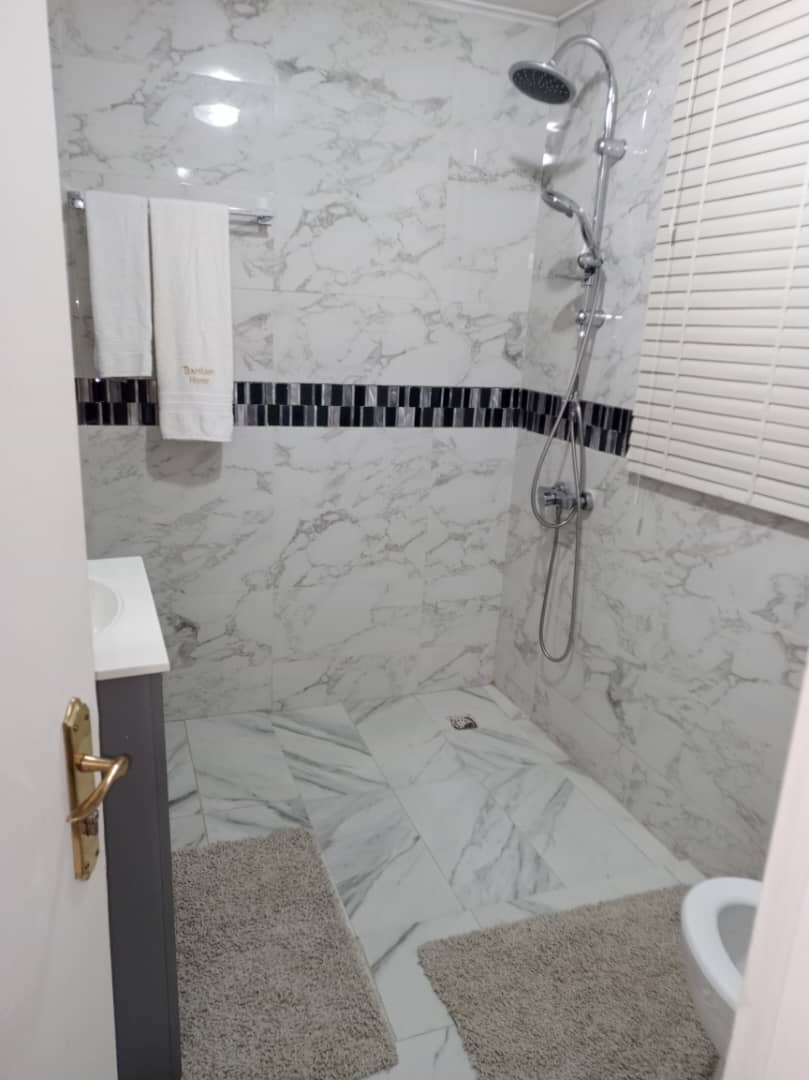 HÔTEL BANIAN HOME - Photo 19