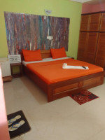 HOLIDAYS HOTEL - Miniature 2