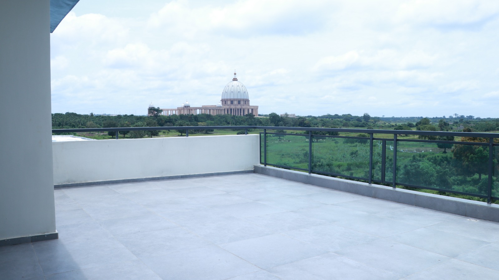 RESIDENCE EXCELLENCE HOTEL - Photo 4