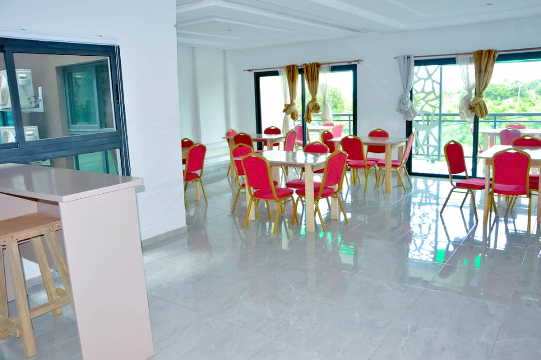 RESIDENCE EXCELLENCE HOTEL - Photo 8