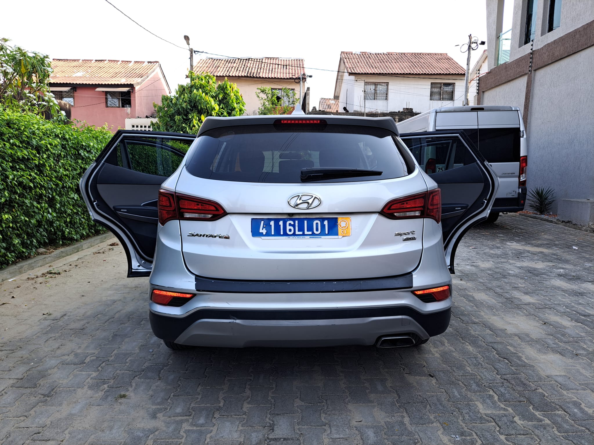 HYUNDAI SANTA FE 2017 - Photo 5