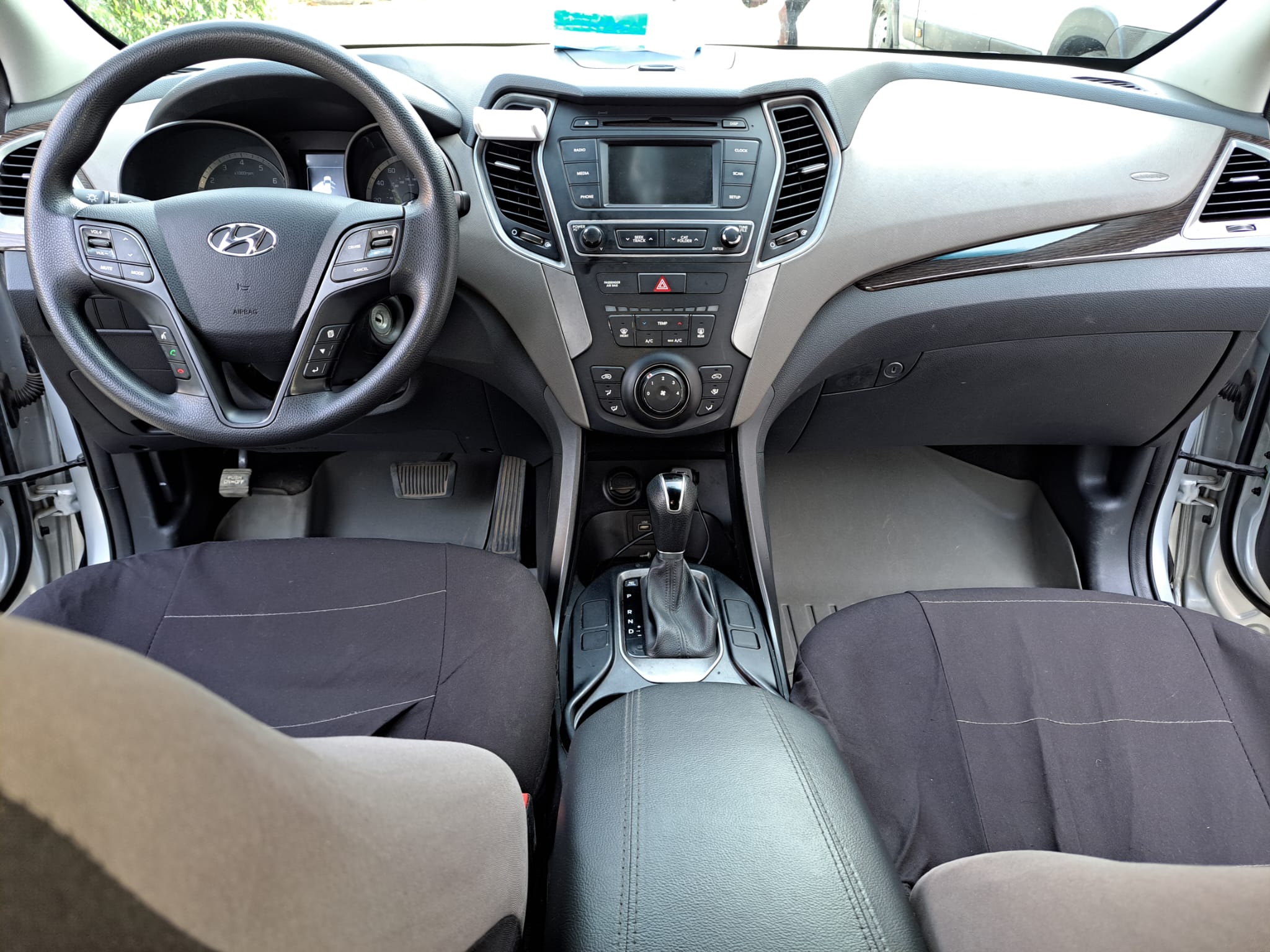 HYUNDAI SANTA FE 2017 - Photo 3