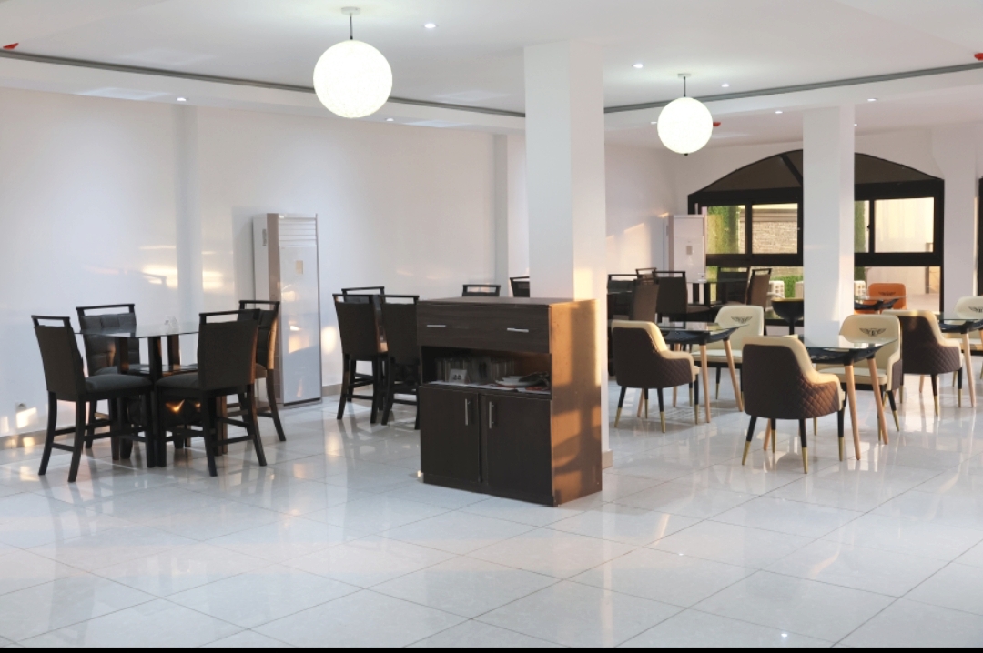 LA FOURCHETTE DE RÖZE - Photo 1