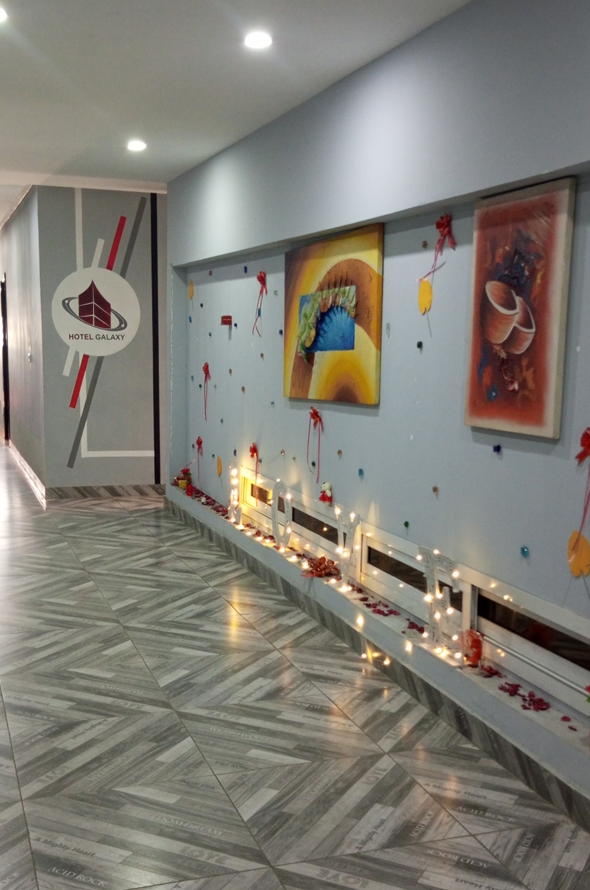 HÔTEL GALAXY - Photo 5