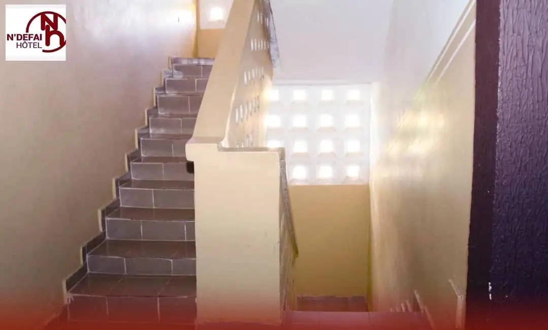COMPLEXE HOTELIER N'DEFAI - Photo 1