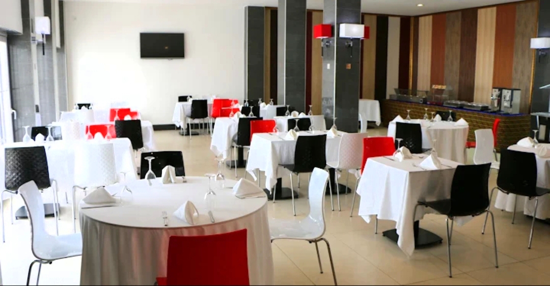 RESTAURANT LAFORGE - Photo 3