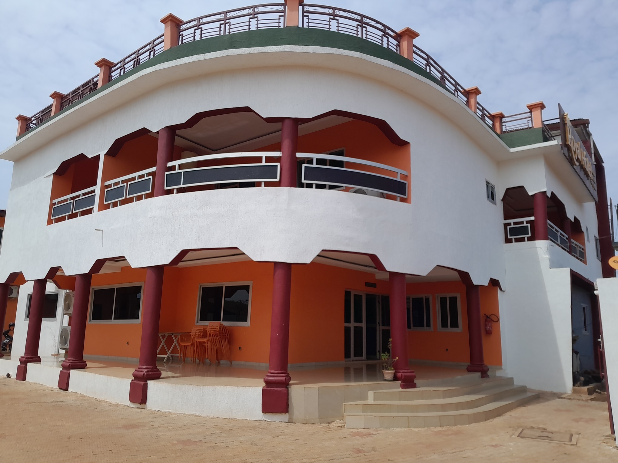 Royal Hôtel - Photo 1