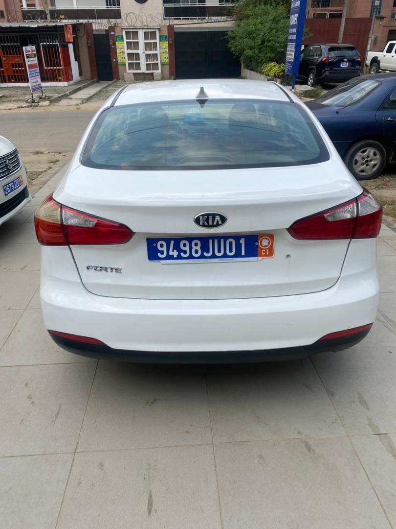 KIA CERATO 2013 - Photo 1