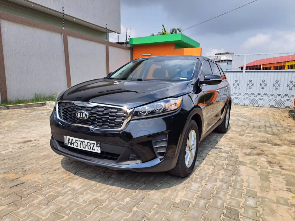 KIA SORENTO 2019 - Photo 2