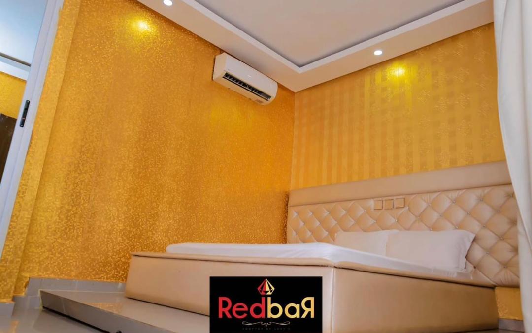 LORYS LODGE-REDBAR - Photo 2