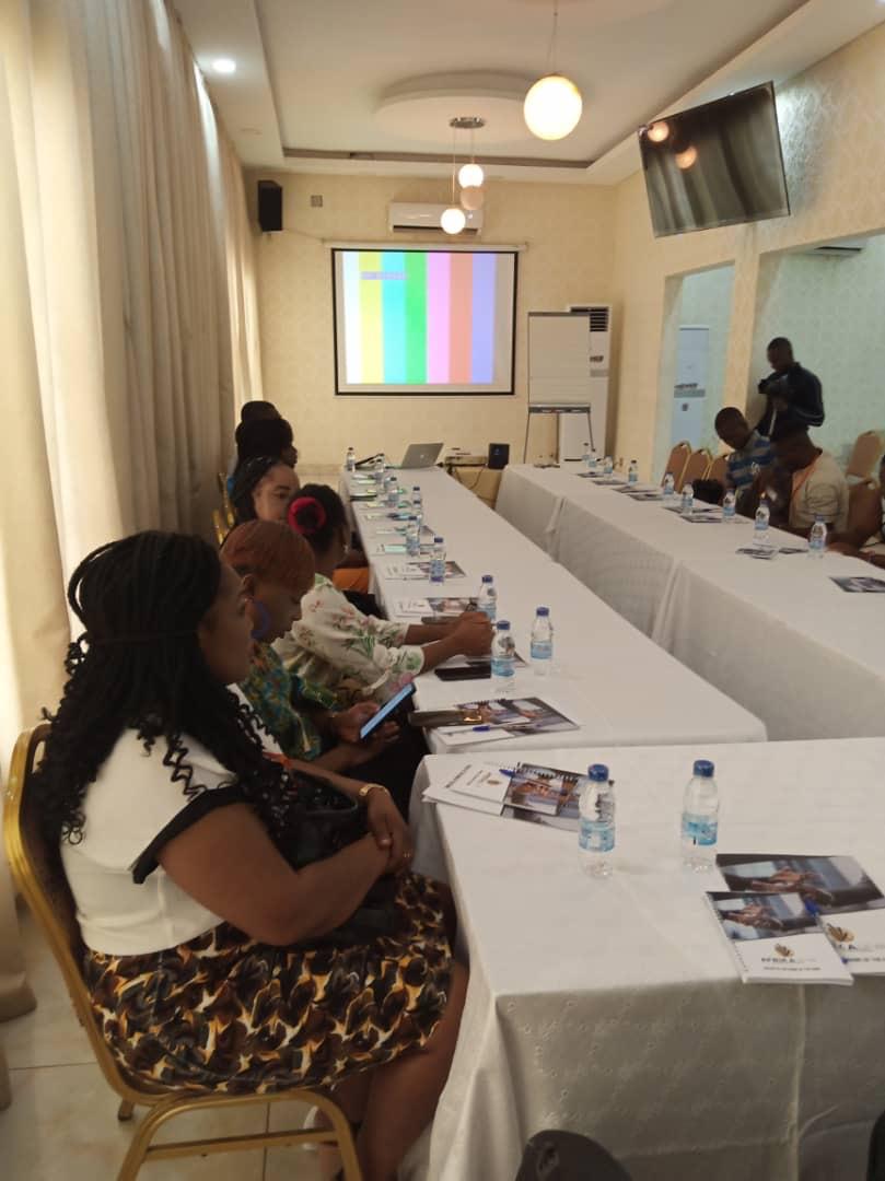 LORYS LODGE-REDBAR - Photo 13