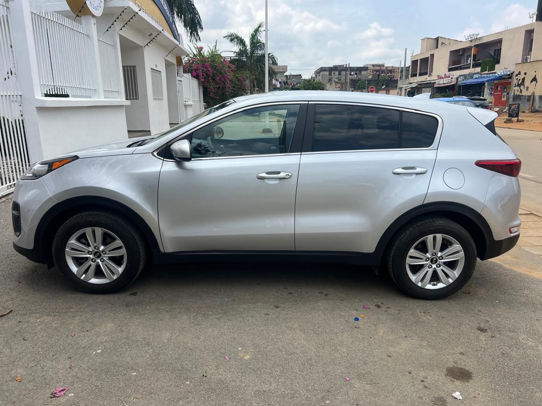KIA Sportage - Photo 1